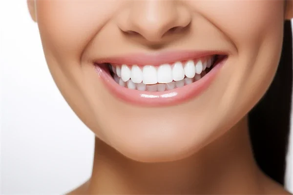 义乌惠泽口腔门诊部牙齿矫正优惠活动，现仅需6000元起，原价8000元起！