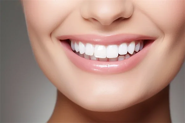 上海松丰齿科电话是多少？了解隐形矫正案例及种植牙价格，服务与优惠一览！