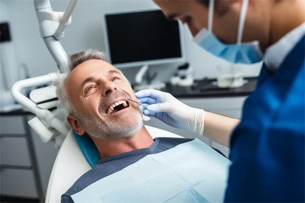 成都新桥口腔医院种植牙收费标准及服务评价，2026年种牙价格透明，值得信赖的选择