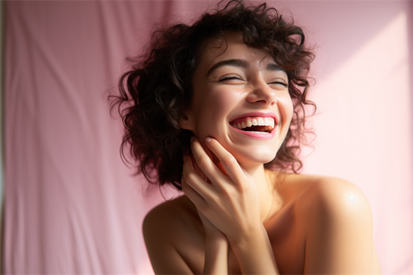 中山现美美容医院埋线隆鼻优惠，原价6800元起，现仅需4800元起，助您轻松实现美丽梦想！