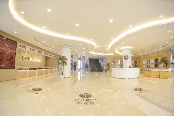 重庆爱尔眼科医院（总院）医生团队实力强大及骨干医生简介