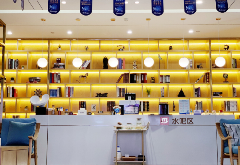 传统金属矫牙与其他矫正方式的对比