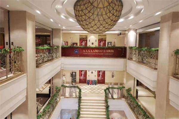 西安艺星医疗美容医院柳军属于专家还是普通医生？看除皱嫩肤实力判断