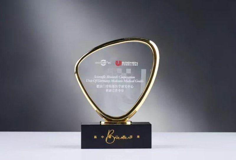 想了解成都市亚历山大/Dr.Alexander Herden收费一览表？成都布莱梅口腔合规服务价格大公开