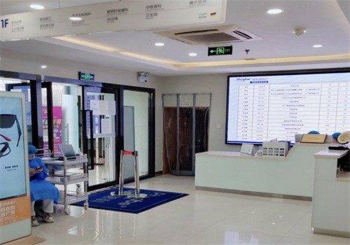 青岛福柏全飞秒手术日记：术中无痛十几分钟搞定，术后1天双眼视力达1.0超满意