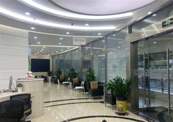 珠海摩尔口腔门诊部（吉大店）