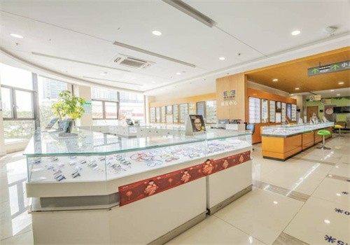 术后裸眼1.2！嘉兴爱尔张文凤主任全飞秒4.0无痛，全程陪护像家一样暖