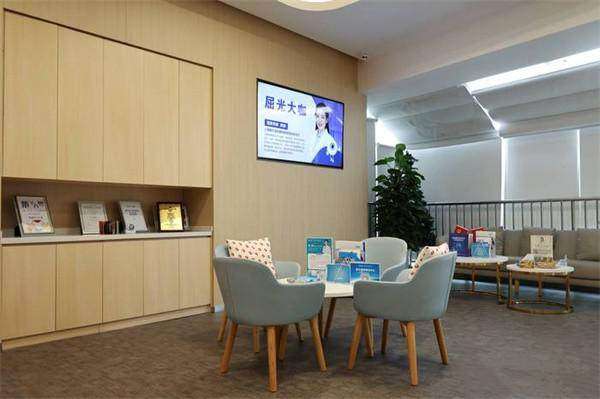 上海爱尔清亮眼科医院(青浦院区）