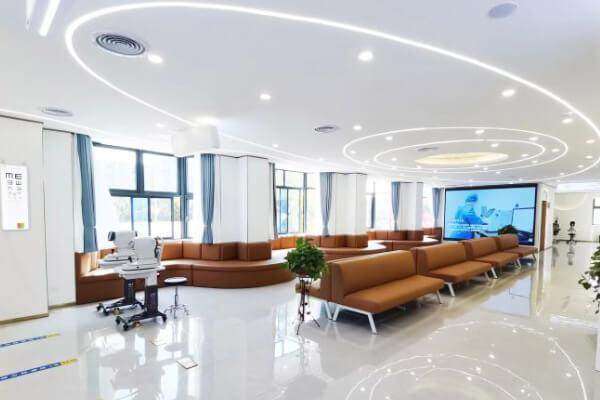 重庆华厦眼科医院赵小黎好预约吗？多渠道可预约附挂号流程及咨询电话