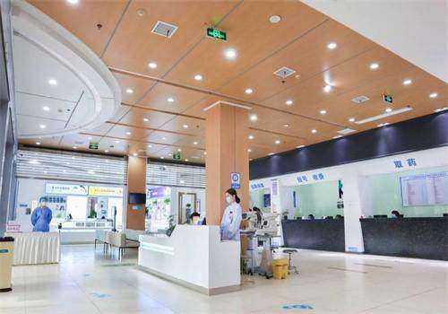 长沙宏朗眼科医院闵晓珊医生价目表2026 含预约方式及近视防控收费详情