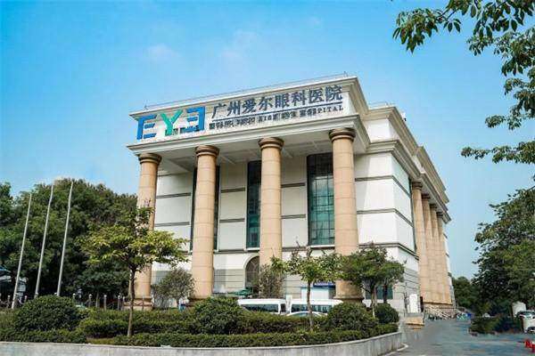 谢亚林主任微创矫正斜视，术后次日双眼正位，告别多年自卑重拾自信