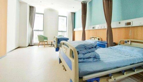 东莞爱尔眼科医院：飞秒白内障手术的贴心之选